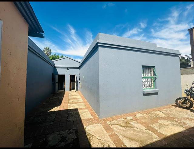 12 BEDROOM HOUSE FOR SALE IN WESTDENE
